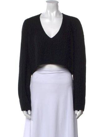 Leset V-Neck Sweater