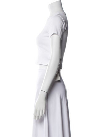 Leset Crew Neck Short Sleeve Crop Top