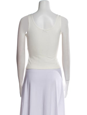 Leset Scoop Neck Sleeveless Crop Top