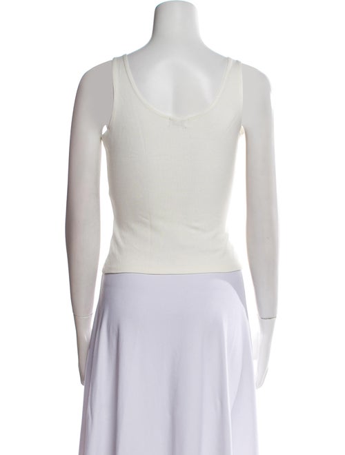 Leset Scoop Neck Sleeveless Crop Top