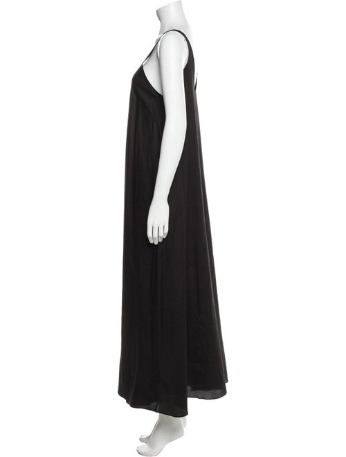 Leset Scoop Neck Long Dress