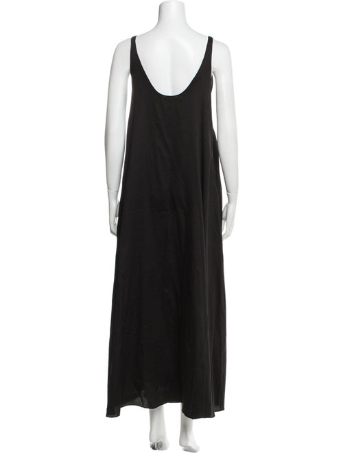 Leset Scoop Neck Long Dress