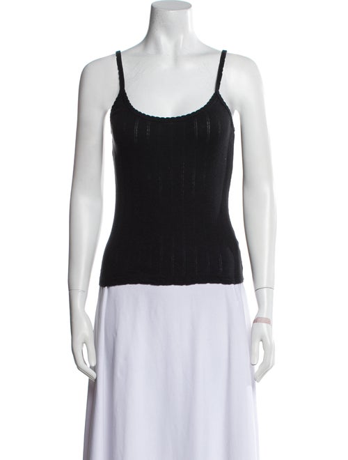 Leset Scoop Neck Sleeveless Top