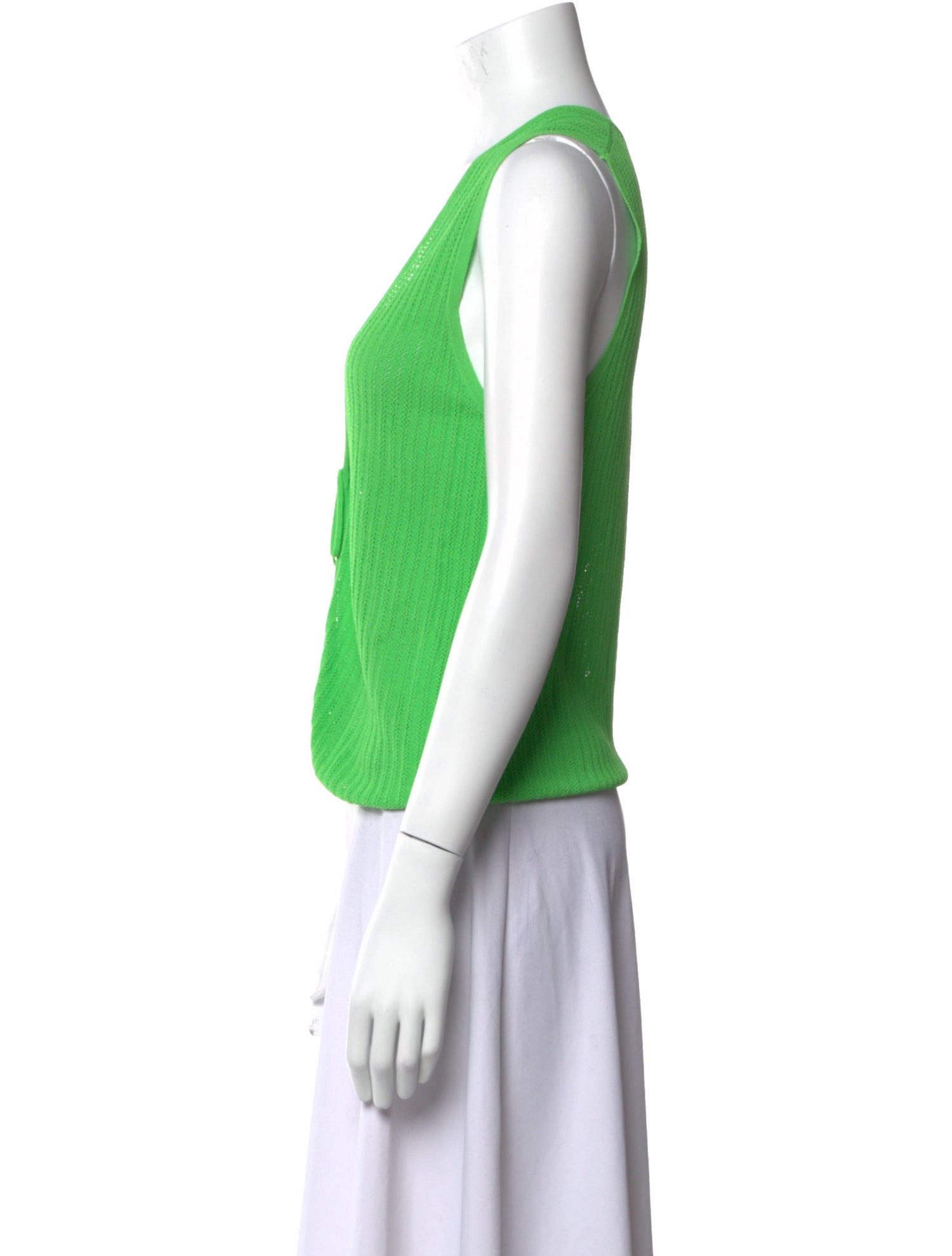 Leset V-Neck Sleeveless Crop Top