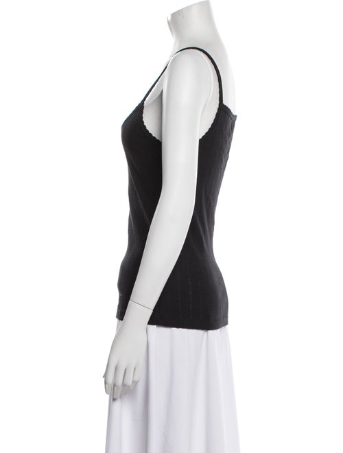 Leset Scoop Neck Sleeveless Top