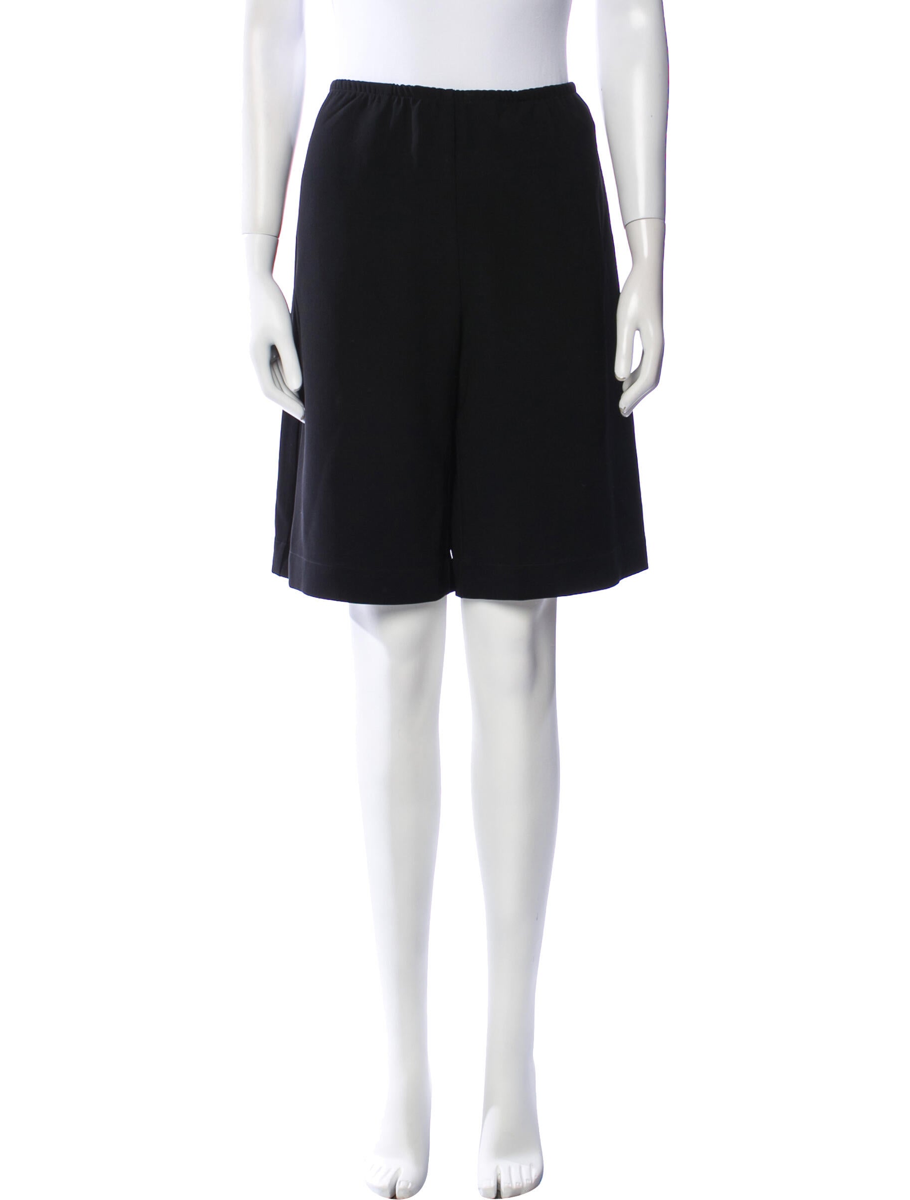 Leset Knee-Length Shorts