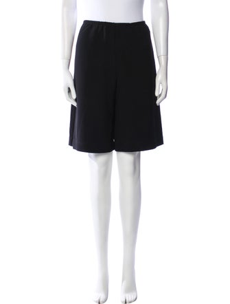 Leset Knee-Length Shorts