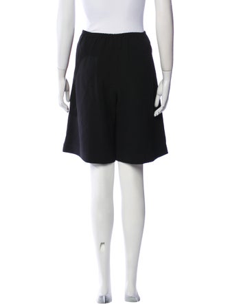 Leset Knee-Length Shorts