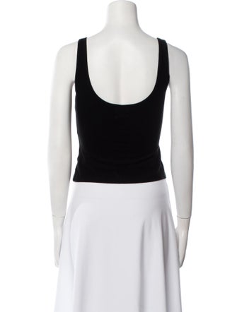 Leset Scoop Neck Sleeveless Crop Top