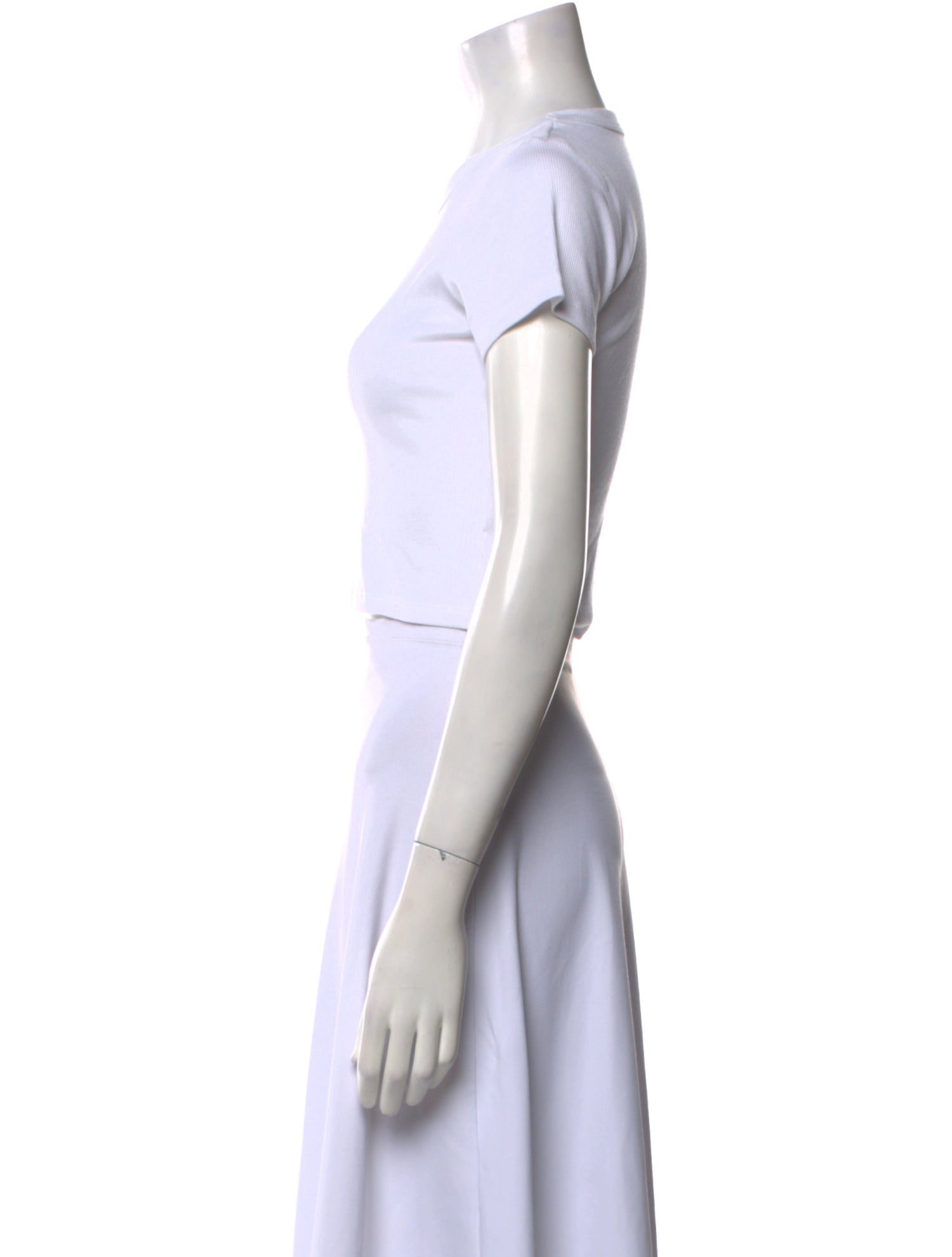 Leset Crew Neck Short Sleeve Crop Top