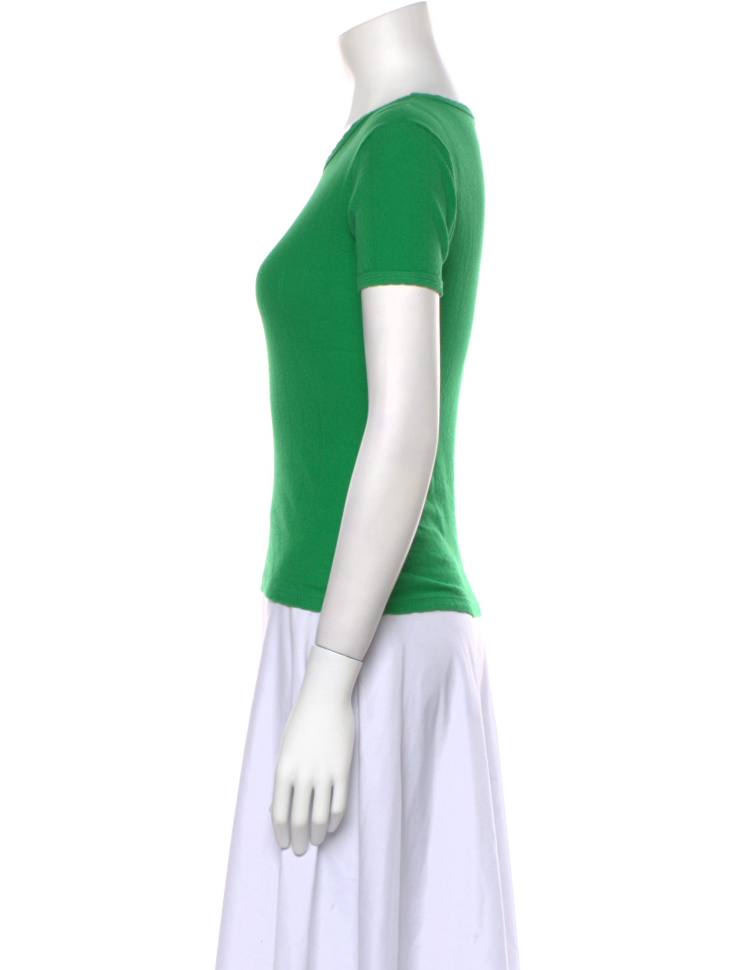 Leset Scoop Neck Short Sleeve T-Shirt
