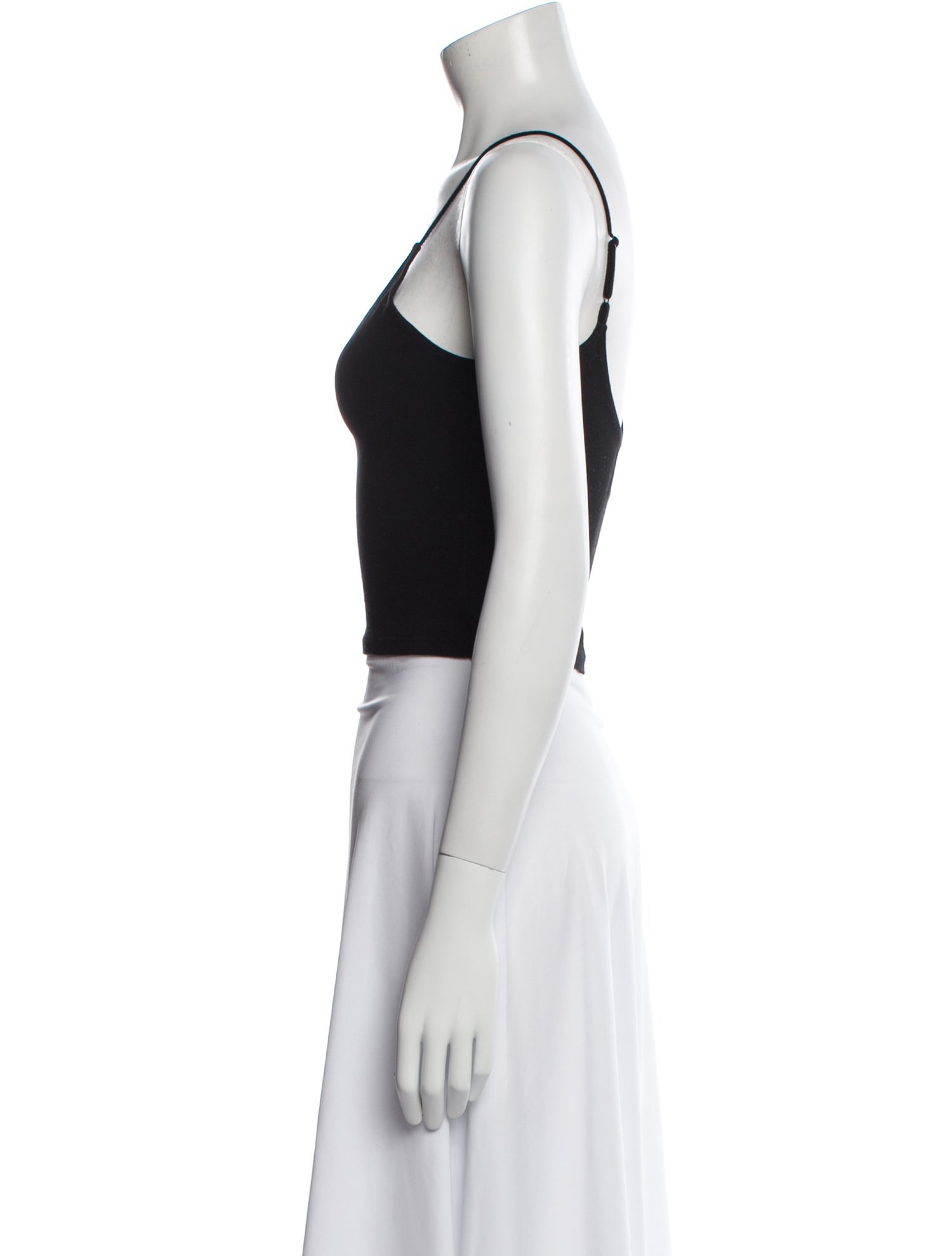 Leset Scoop Neck Sleeveless Crop Top