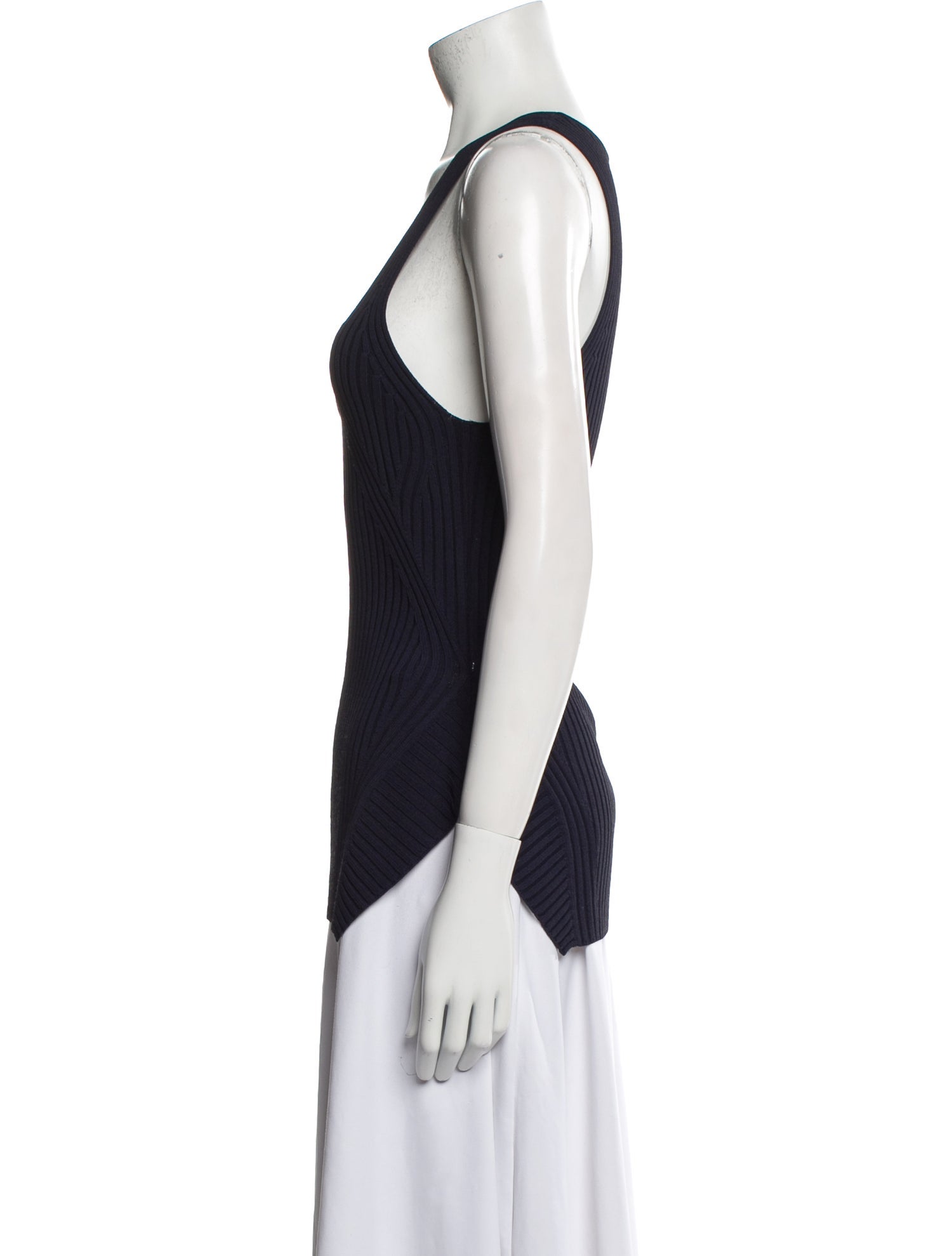 Lewit Scoop Neck Sweater