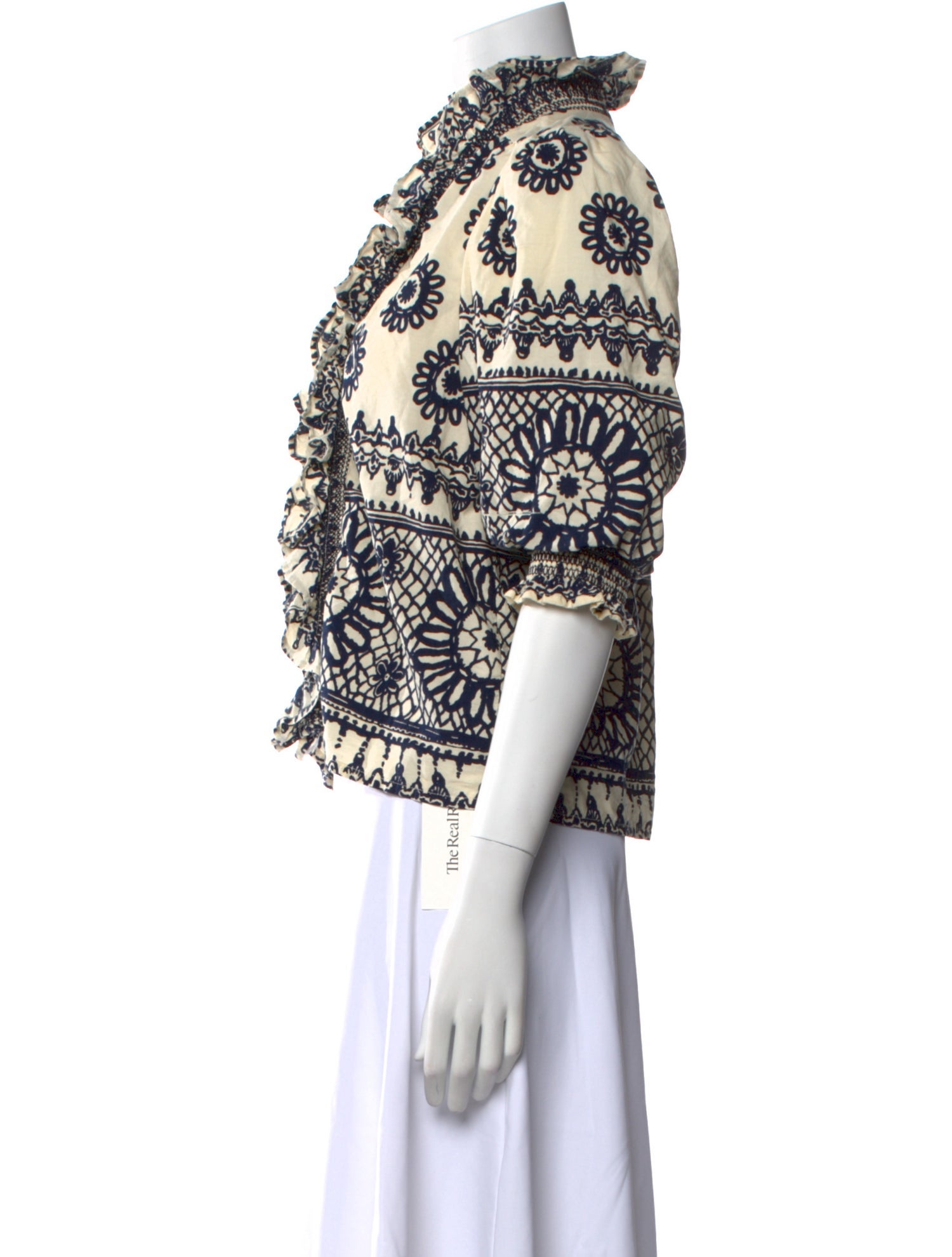 Love the Label Printed V-Neck Crop Top