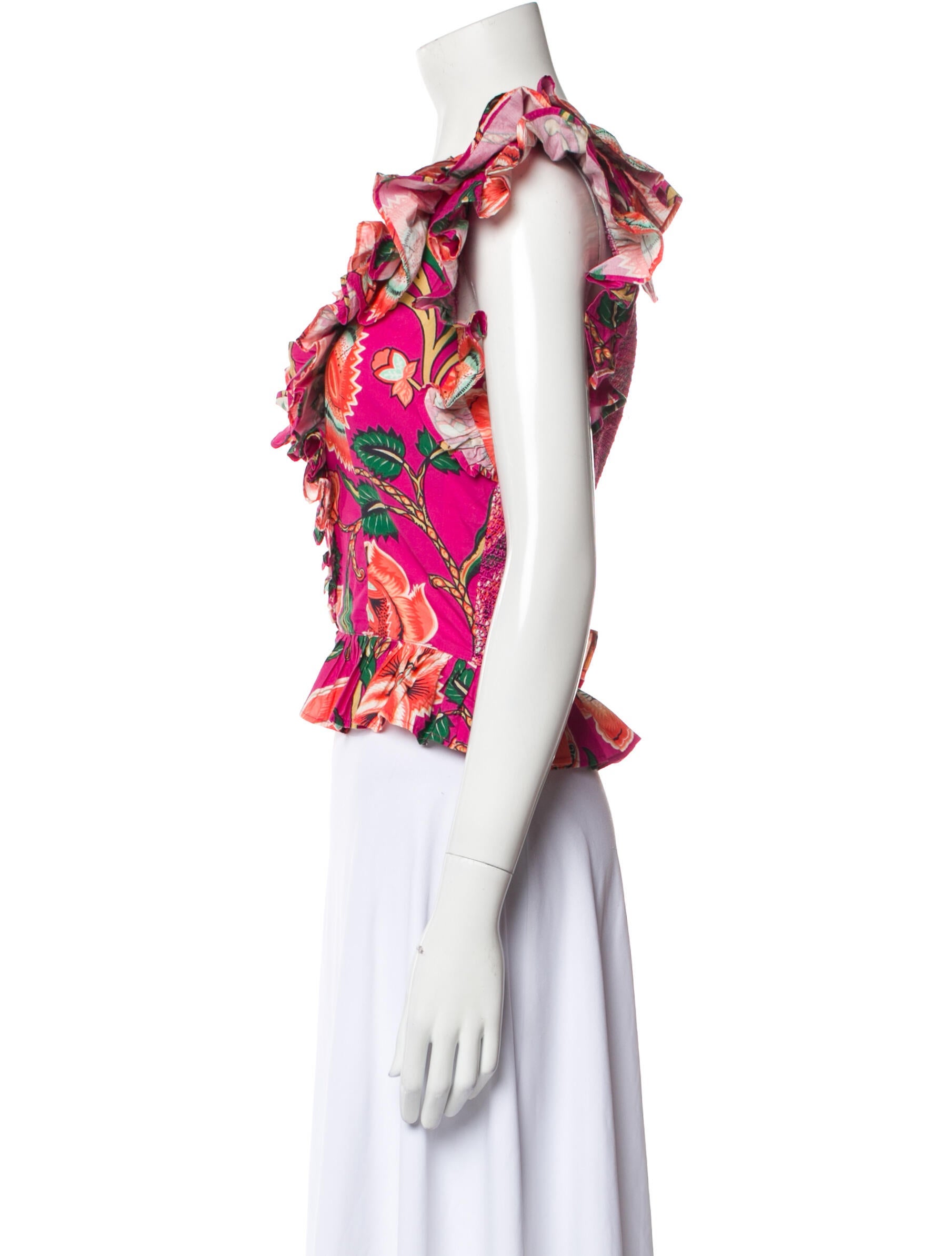 Love the Label Floral Print V-Neck Crop Top