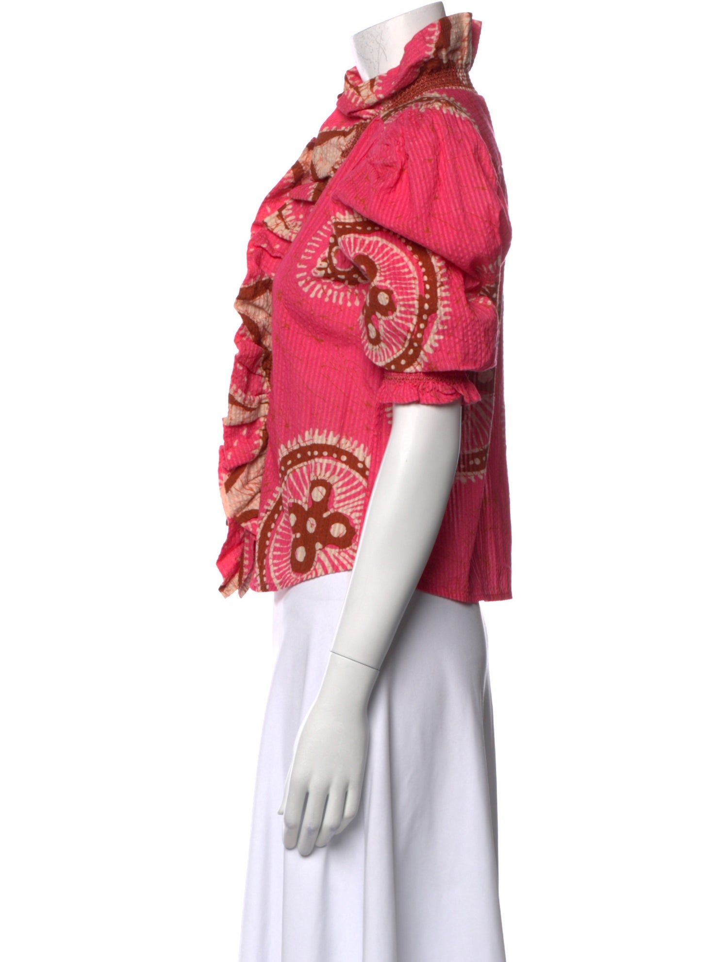 Love the Label Printed Mock Neck Crop Top