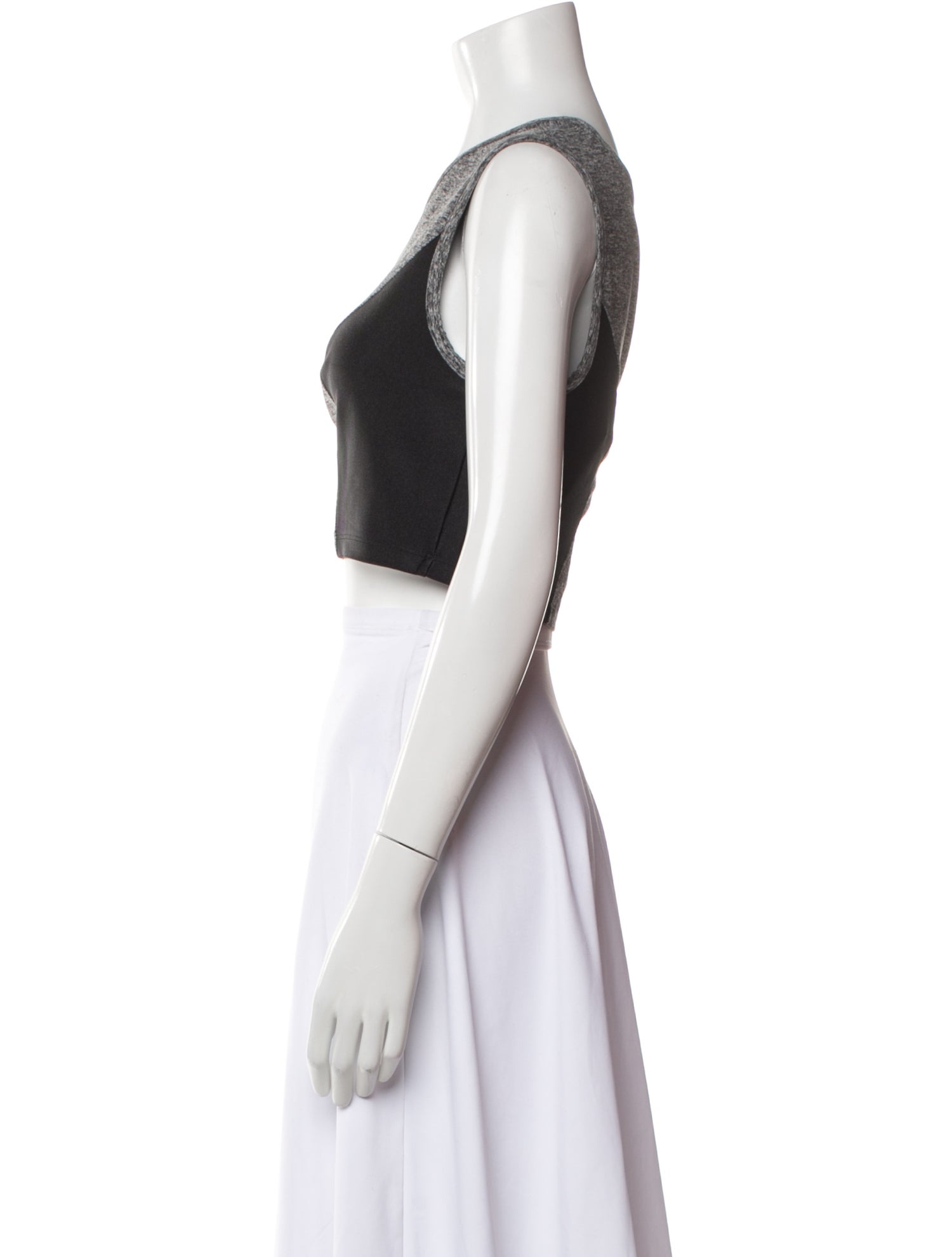 Live The Process Scoop Neck Sleeveless Crop Top