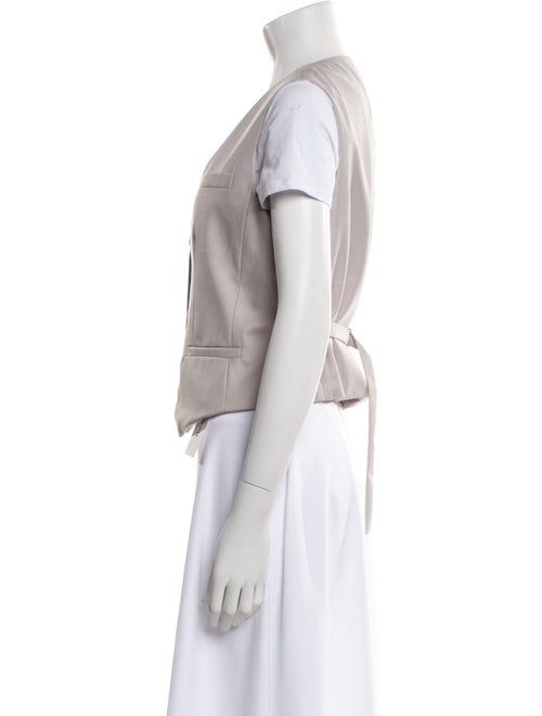 luel studio V-Neck Short Sleeve Crop Top