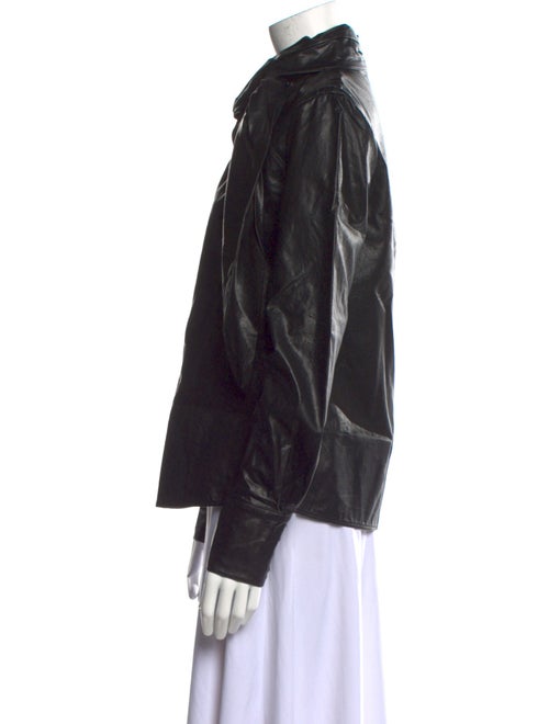 LVIR Long Sleeve Button-Up Top