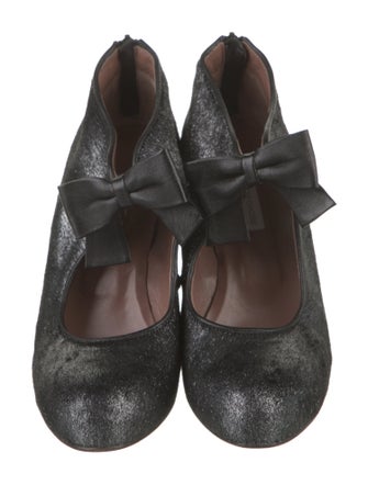 L'Autre Chose Ponyhair Bow Accents Pumps
