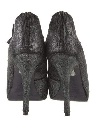 L'Autre Chose Ponyhair Bow Accents Pumps