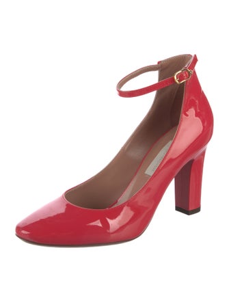 L'Autre Chose Patent Leather Pumps