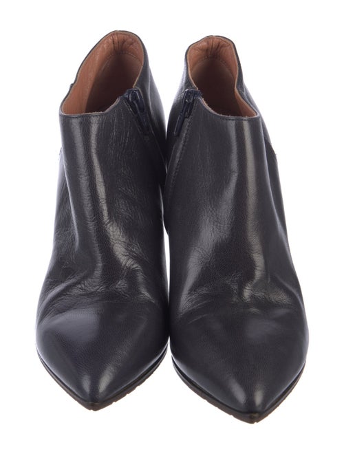 L'Autre Chose Leather Pumps