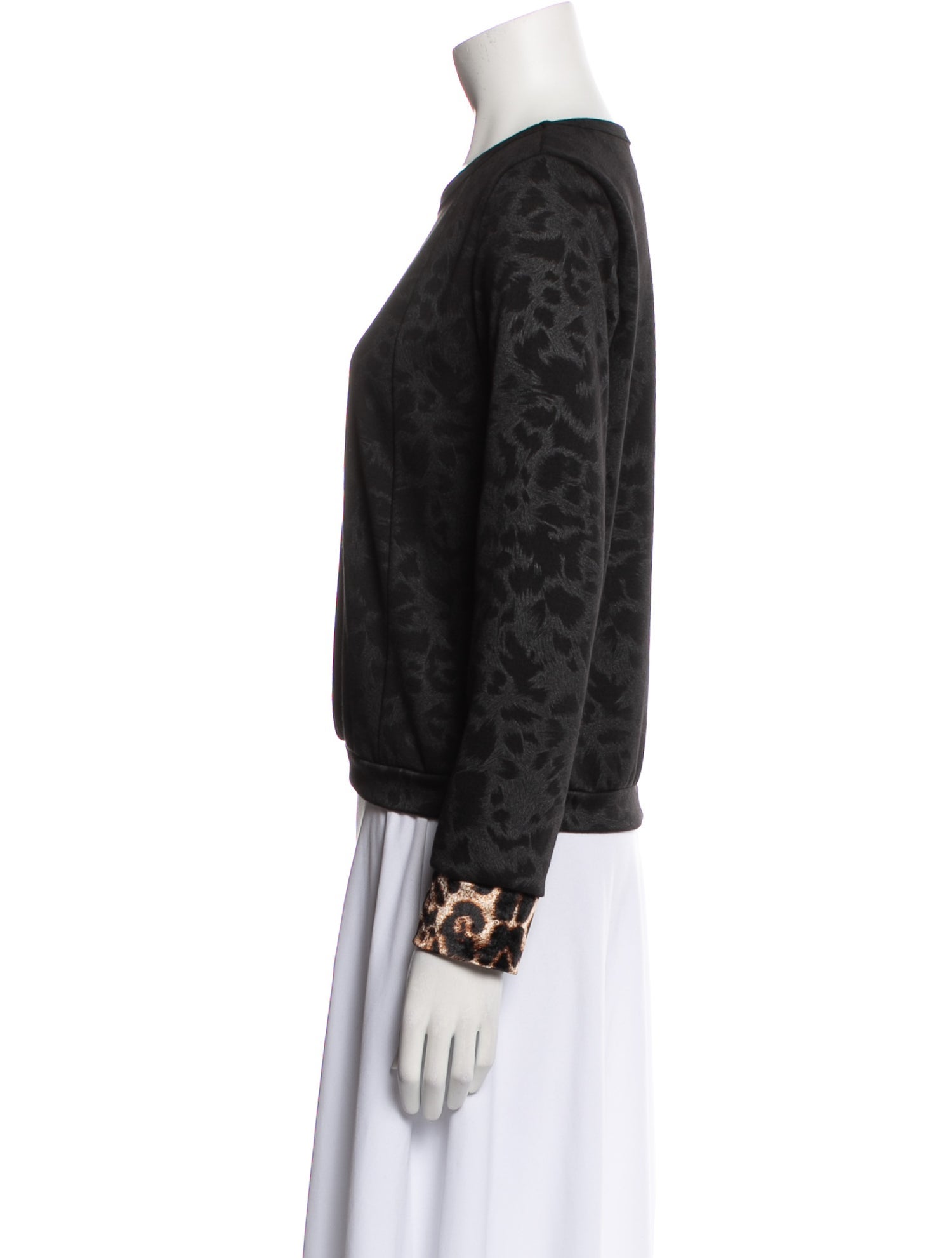 Loyd/Ford Scoop Neck Long Sleeve Sweatshirt