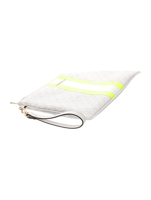 Michael Michael Kors Clutch