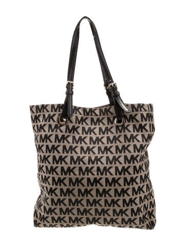 Michael Kors Totes Canvas Tote