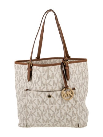 Michael Michael Kors Bucket Bag