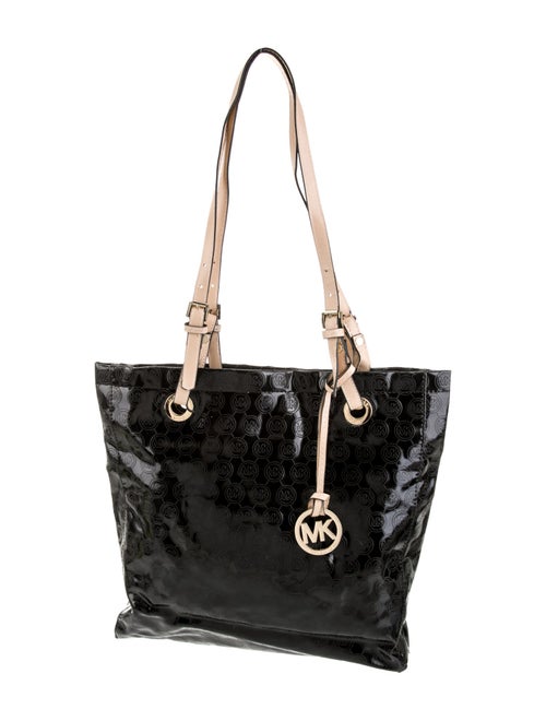 Michael Michael Kors Patent Leather Bucket Bag