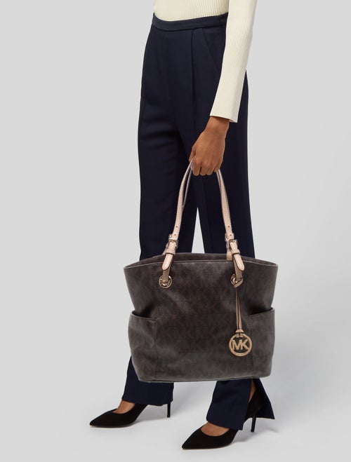 Michael Michael Kors Monogram Bucket Bag