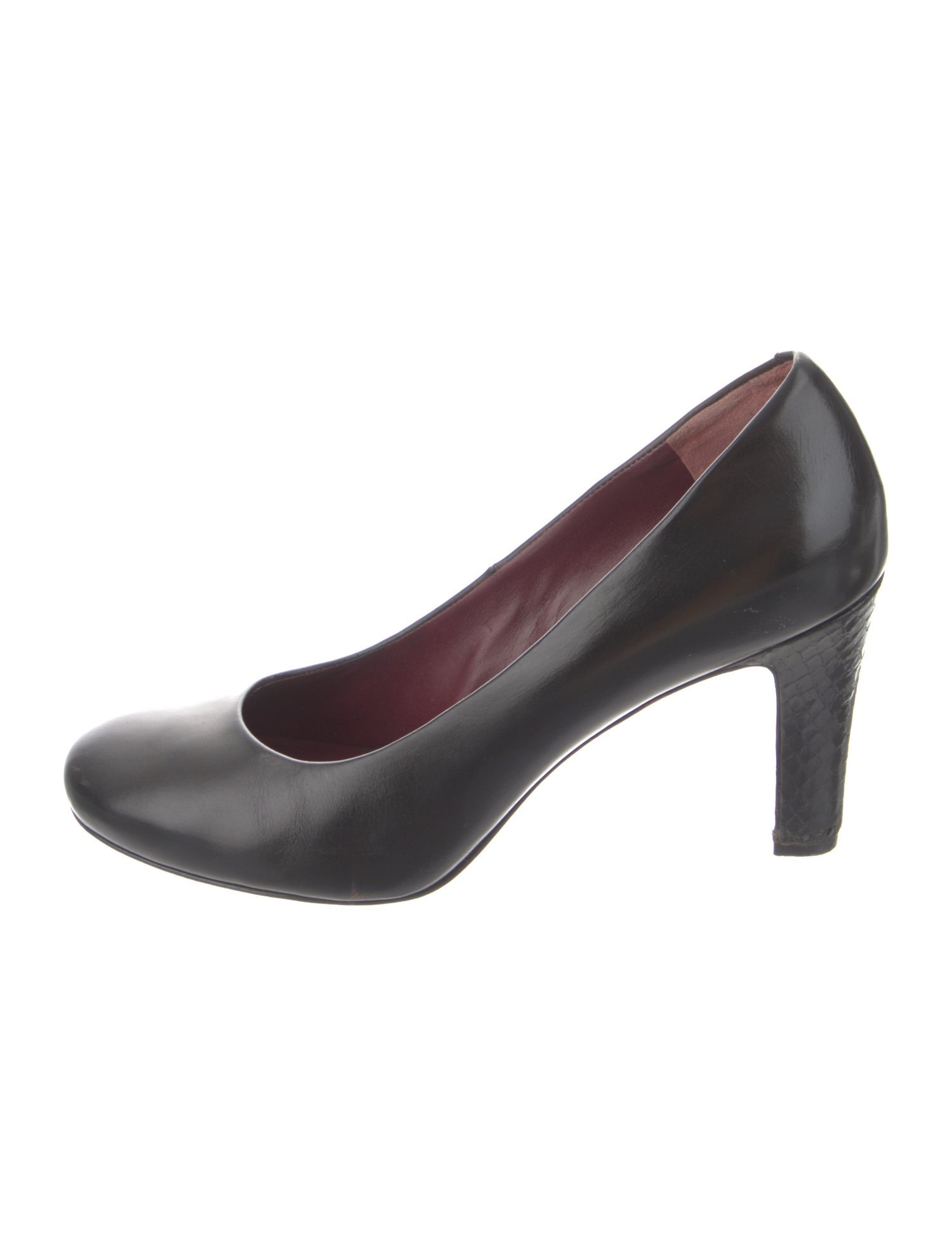 Marc by Marc Jacobs Leather Pumps