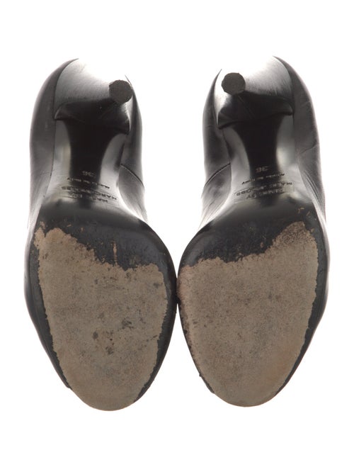 Marc by Marc Jacobs Leather Pumps