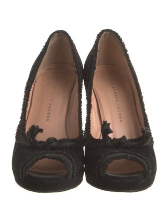 Marc by Marc Jacobs Suede Pumps