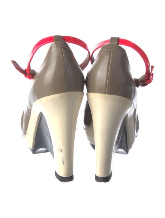 Marc by Marc Jacobs Leather Printed Sandals