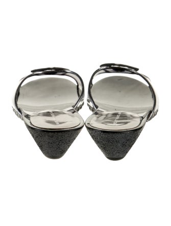 Marc by Marc Jacobs Rubber Printed Slides