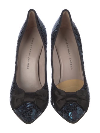 Marc by Marc Jacobs Sequins Bow Accents Pumps