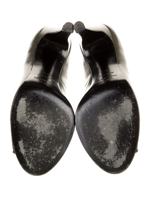 Marc by Marc Jacobs Leather Pumps
