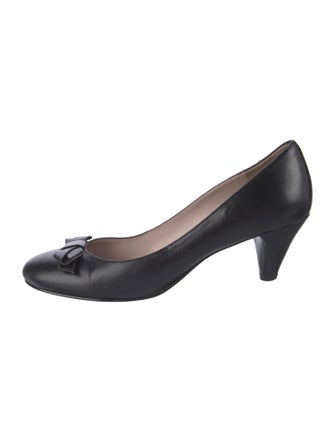 Marc by Marc Jacobs Leather Pumps