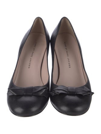 Marc by Marc Jacobs Leather Pumps