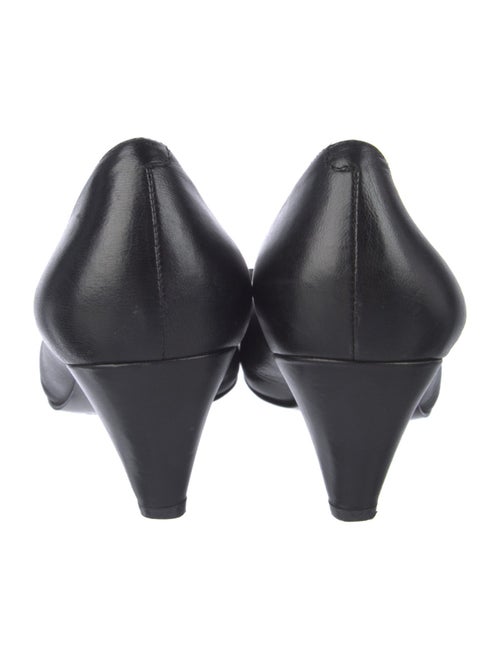 Marc by Marc Jacobs Leather Pumps