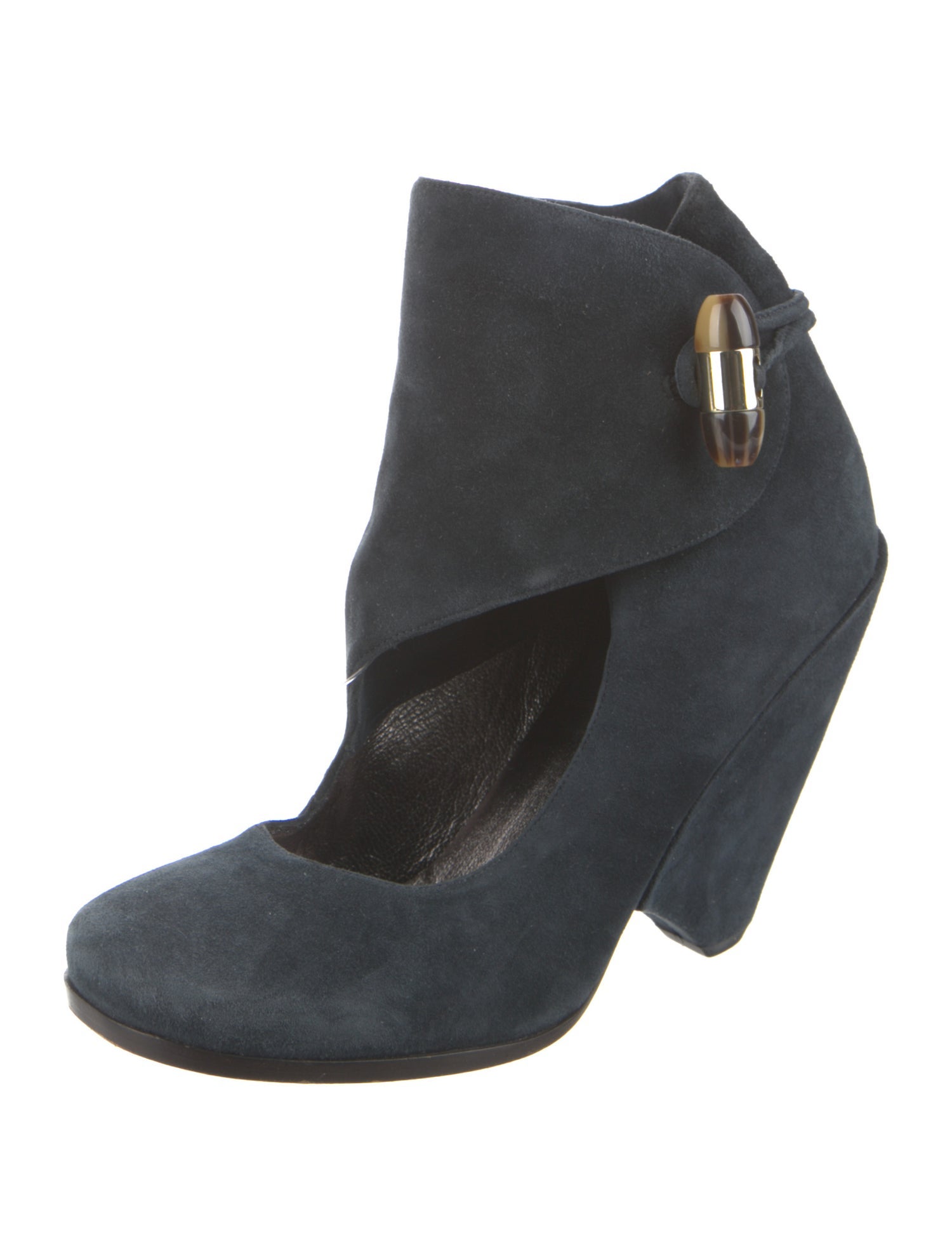 Marc by Marc Jacobs Suede Pumps