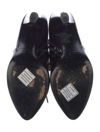 Marc by Marc Jacobs Patent Leather Pumps