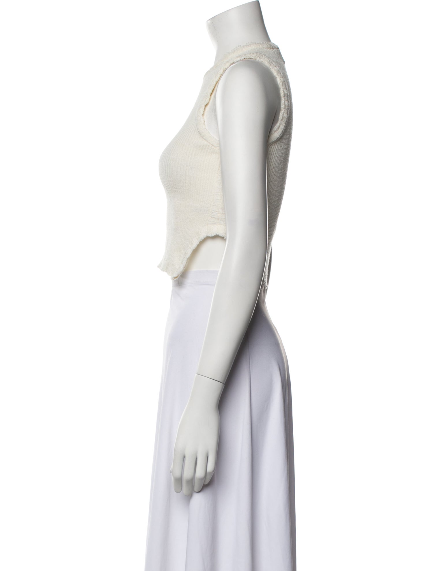 MaisonCléo Crew Neck Sleeveless Crop Top