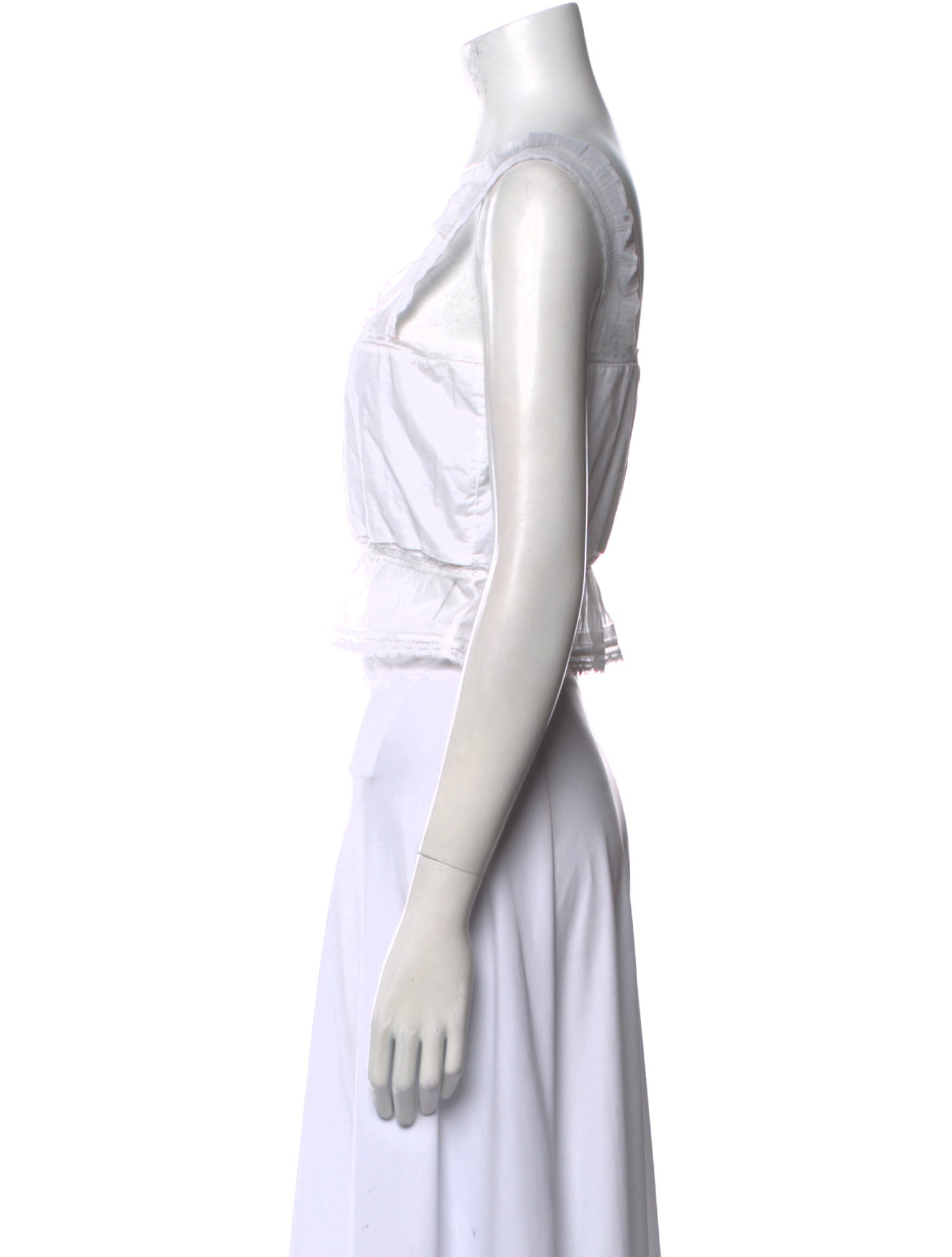 MaisonCléo Square Neckline Sleeveless Crop Top