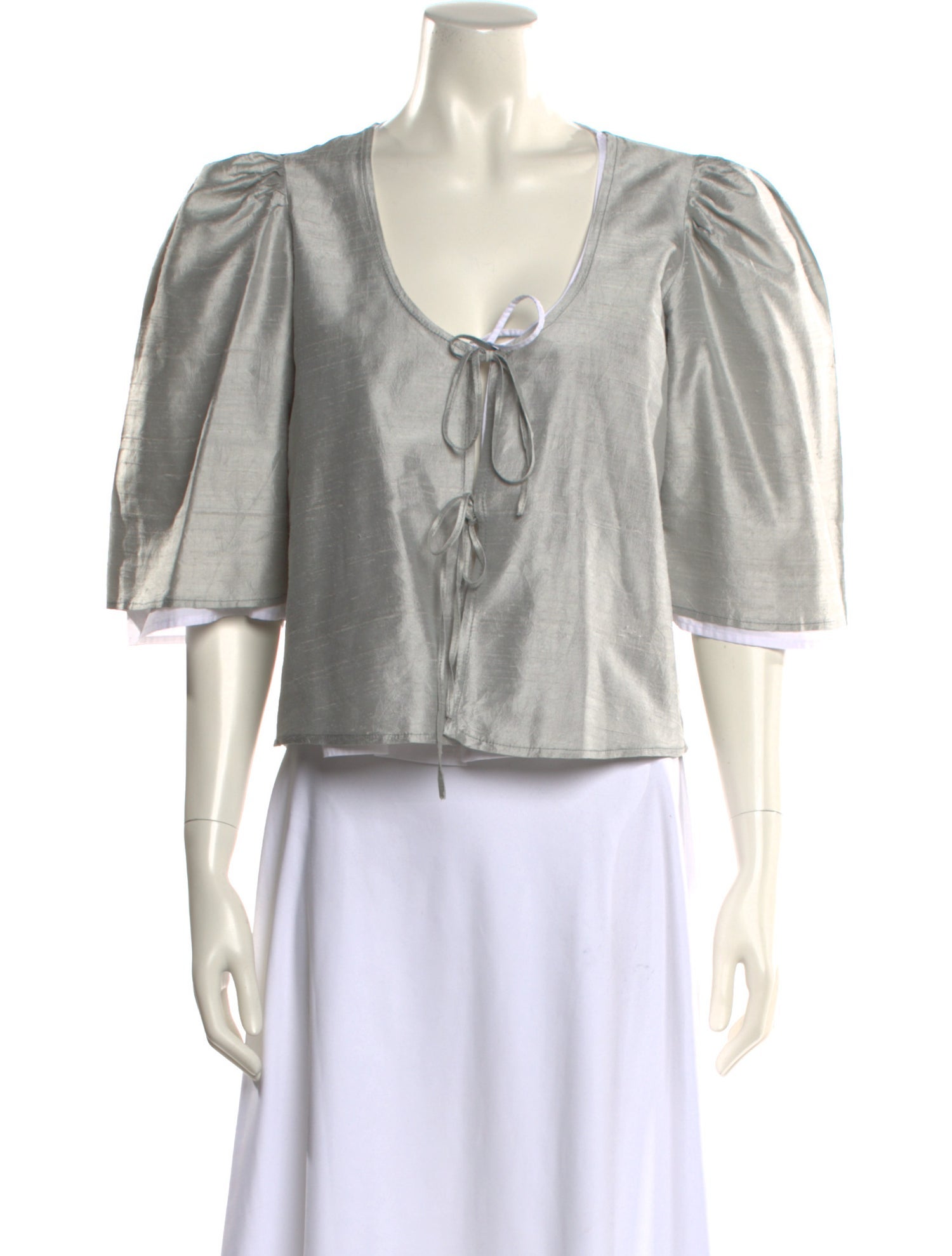 MaisonCléo Scoop Neck Three-Quarter Sleeve Crop Top