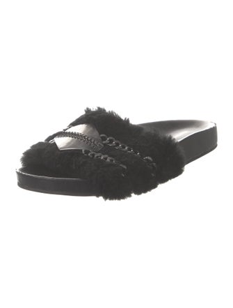Mara and Mine Fur Chain-Link Accents Slides