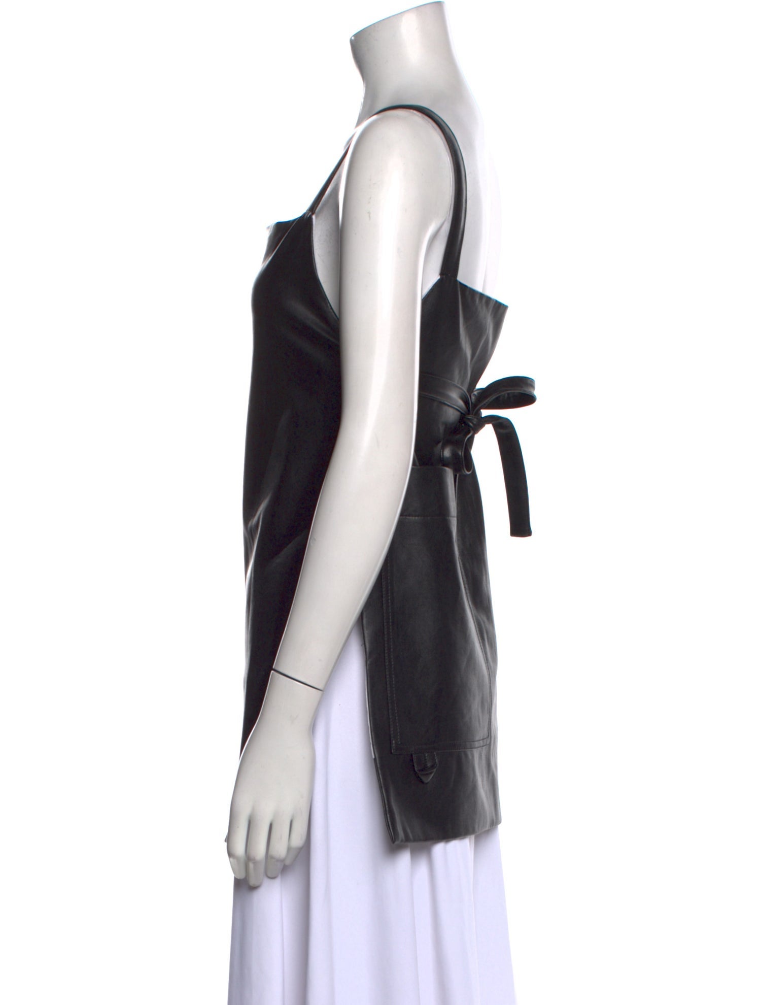 Markoo Square Neckline Sleeveless Top